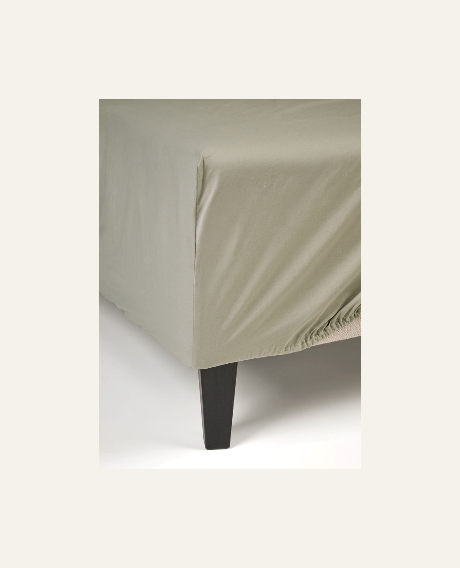 Voodilina kummiga heleroheline - 2