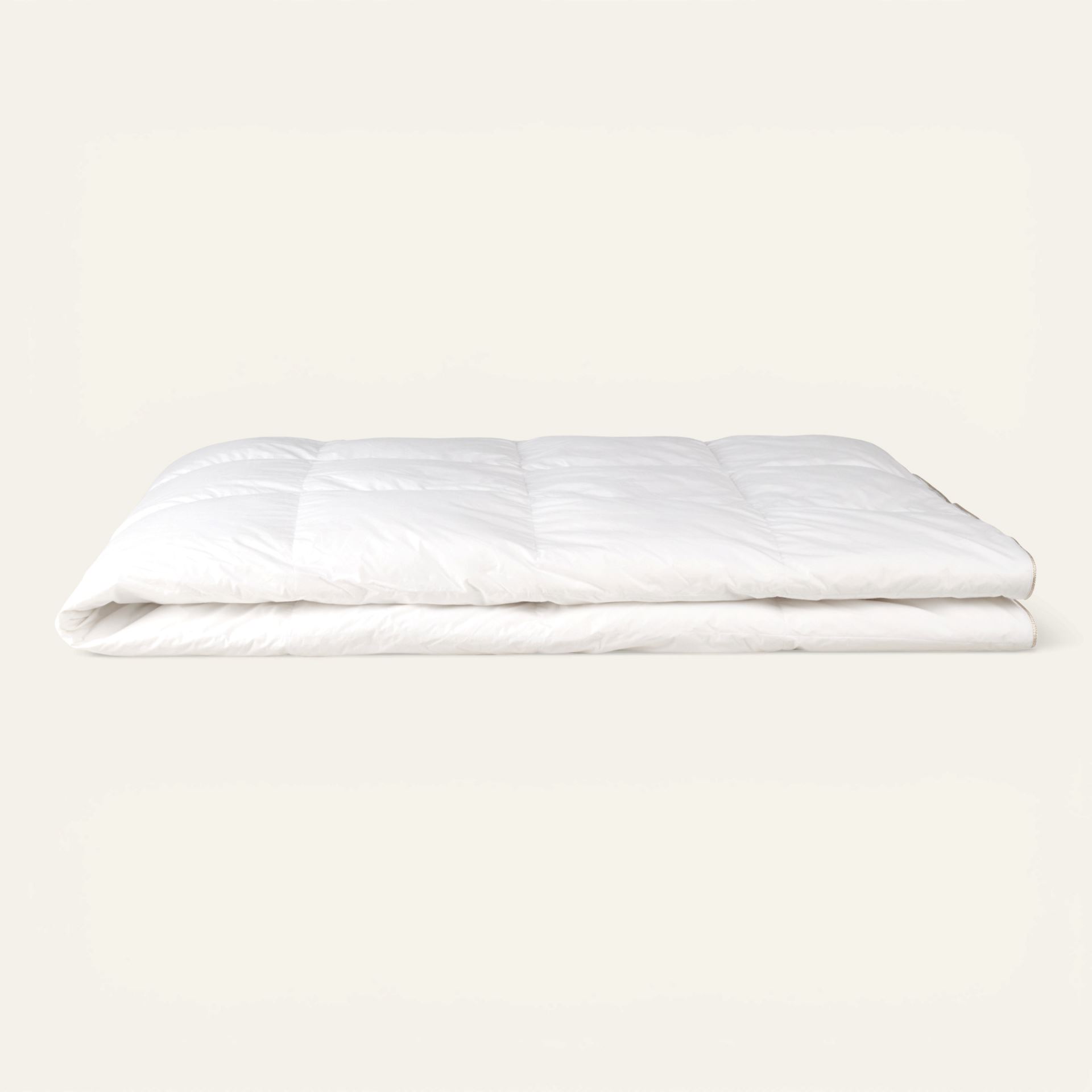 Keskmise soojusega udusuletekk valge - 230x220 cm valge - 1