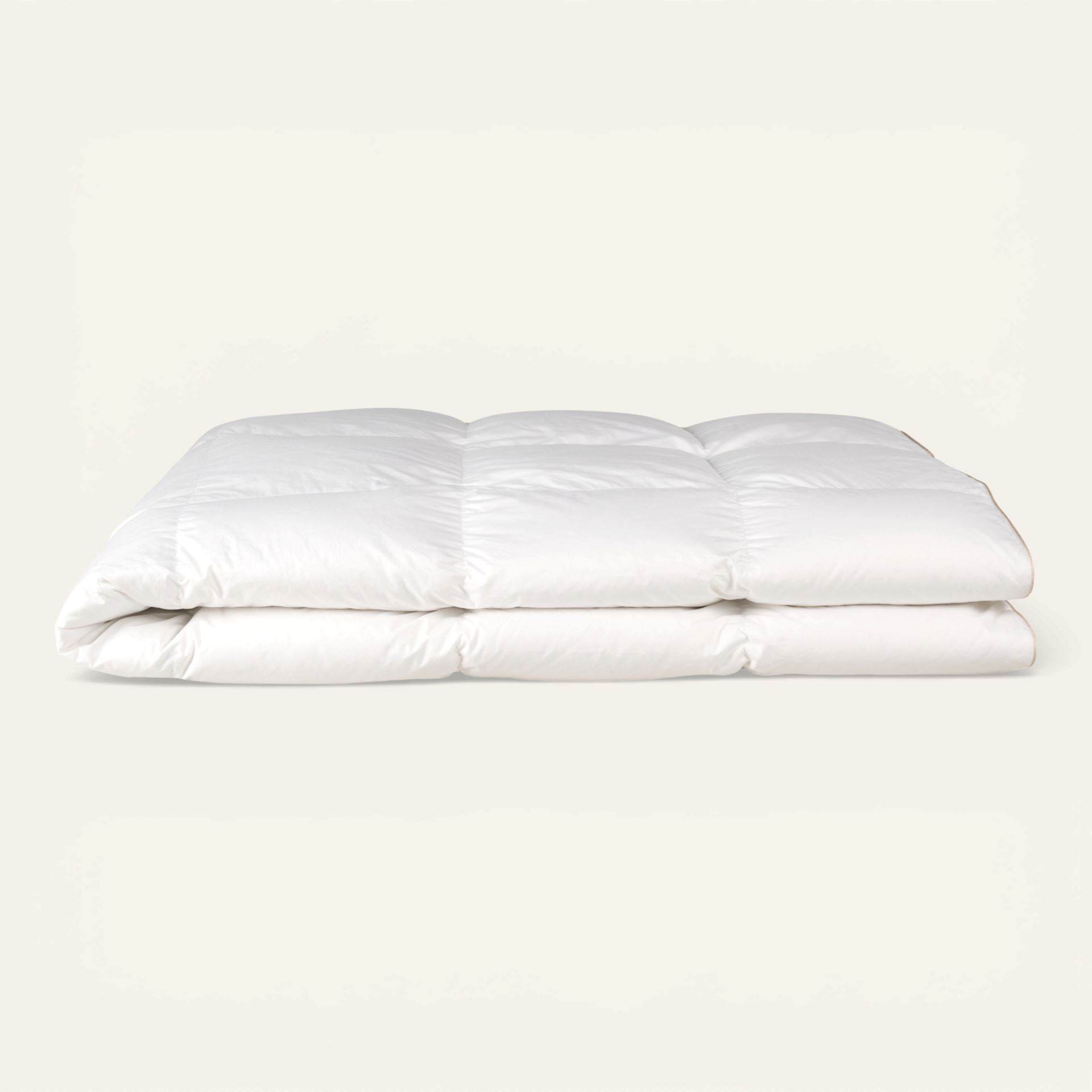 Keskmise soojusega udusuletekk valge - 230x220 cm valge - 1