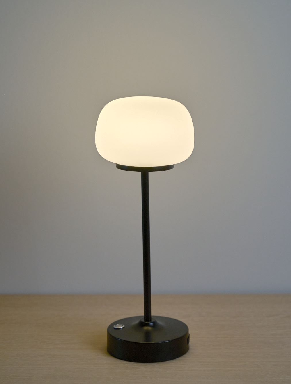 Led laualamp must - 2