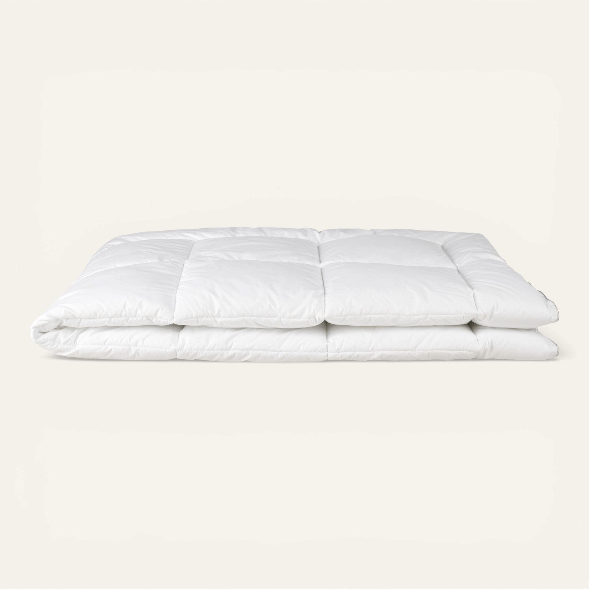 Keskmise soojusega sünteetiline tekk valge - 230x220 cm valge - 1