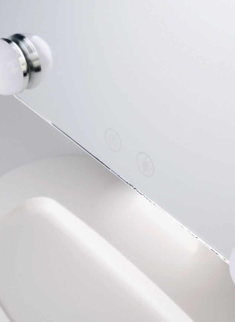 Peegel valge - 2