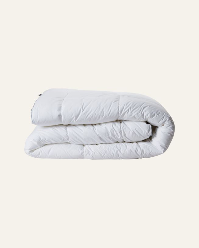 Keskmise soojusega sünteetiline tekk valge - 230x220 cm valge - 1